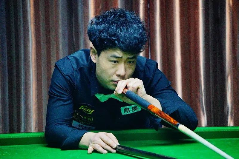 错失点球的 错失点球的