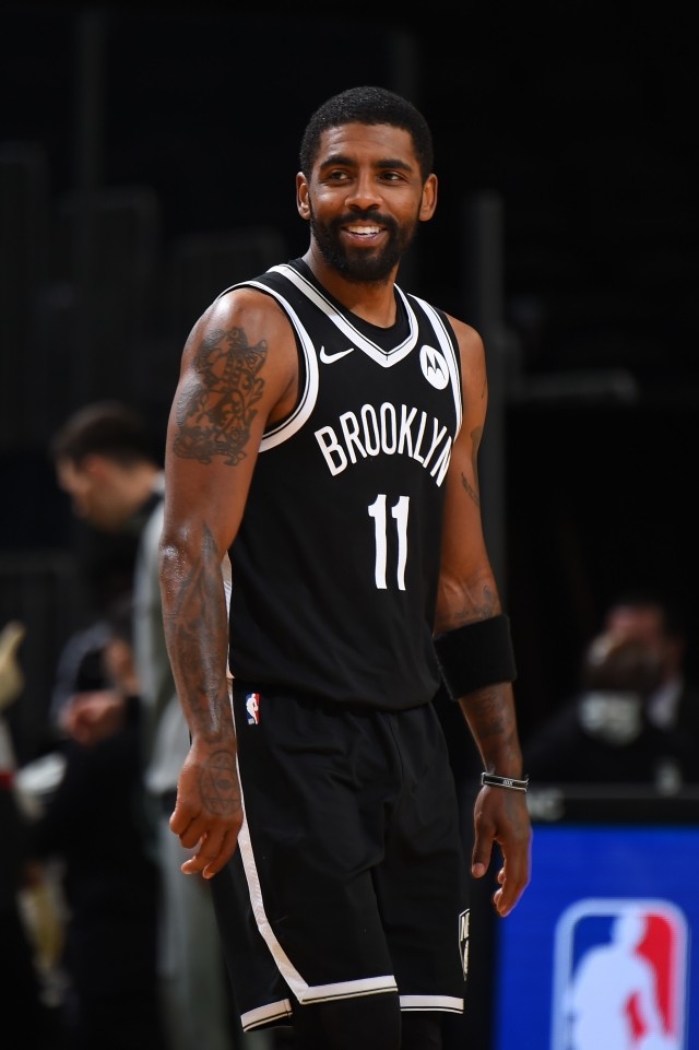 A以反手位 A以反手位